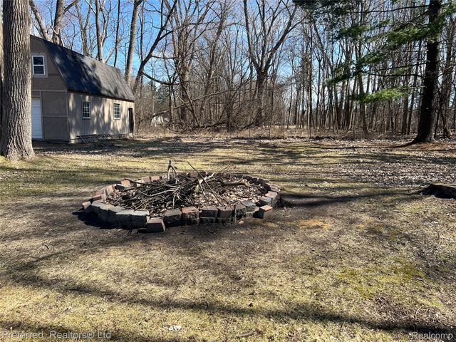 17300 Merriman Road N, Livonia, MI 48152