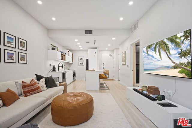 630 W 6th Street 201, Los Angeles, CA 90017