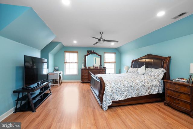 3 WYCKLOW DR, Robbinsville, NJ 08691