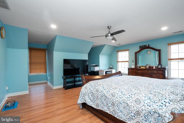 3 WYCKLOW DR, Robbinsville, NJ 08691