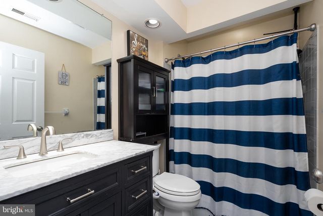 3 WYCKLOW DR, Robbinsville, NJ 08691