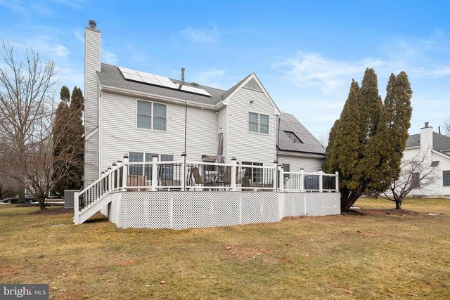 3 WYCKLOW DR, Robbinsville, NJ 08691