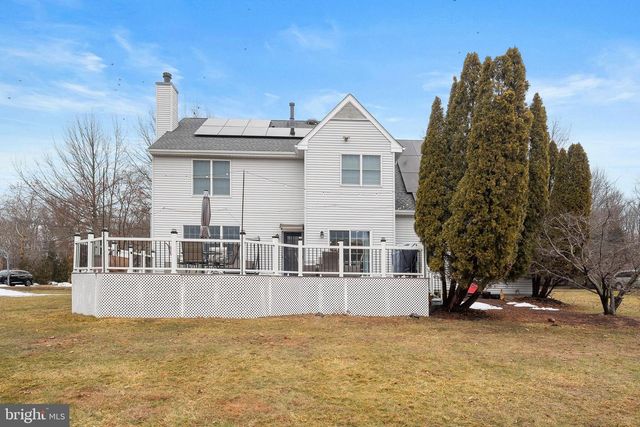 3 WYCKLOW DR, Robbinsville, NJ 08691