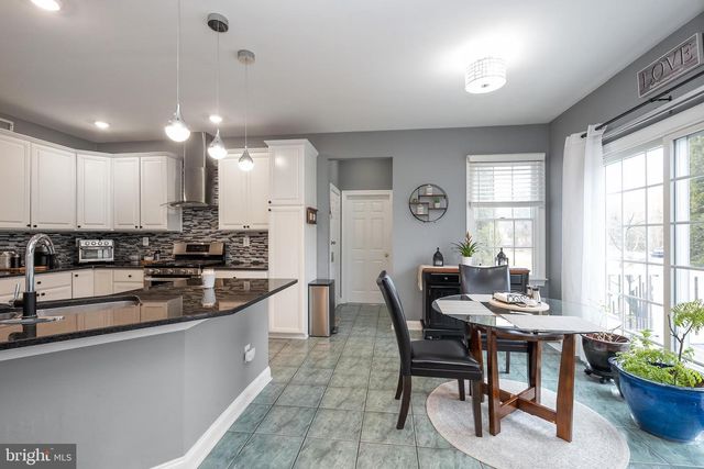 3 WYCKLOW DR, Robbinsville, NJ 08691