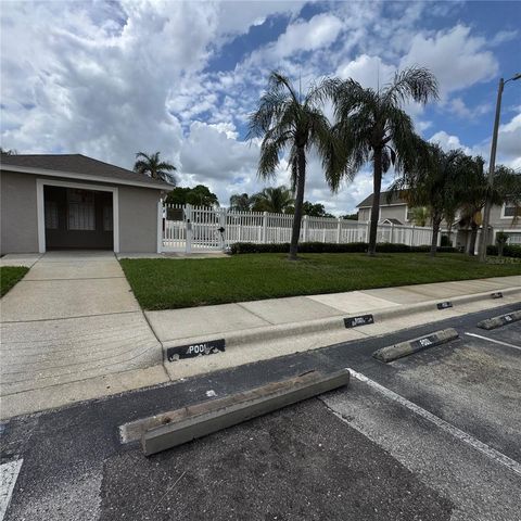 306 KENSINGTON LAKE CIRCLE, Brandon, FL 33511