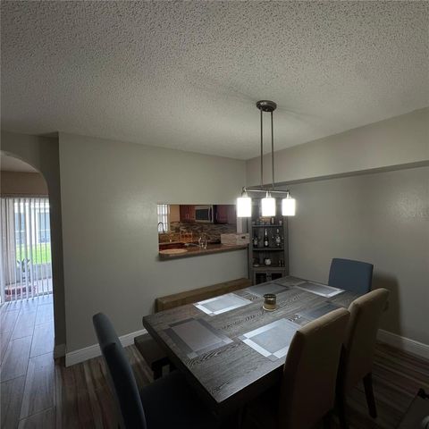 306 KENSINGTON LAKE CIRCLE, Brandon, FL 33511