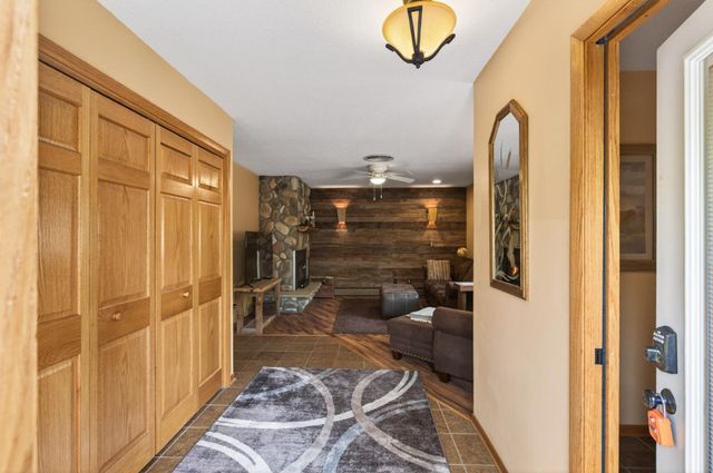 9551 Riverview Road, Eden Prairie, MN 55347