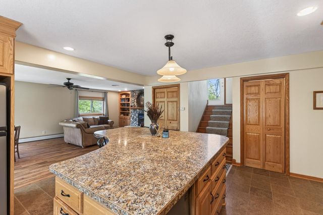9551 Riverview Road, Eden Prairie, MN 55347