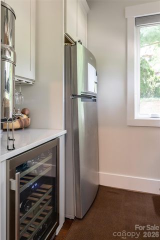 322 Windswept Drive, Asheville, NC 28801