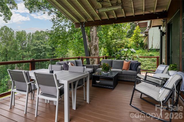 322 Windswept Drive, Asheville, NC 28801