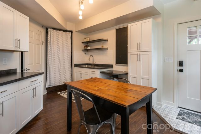 322 Windswept Drive, Asheville, NC 28801