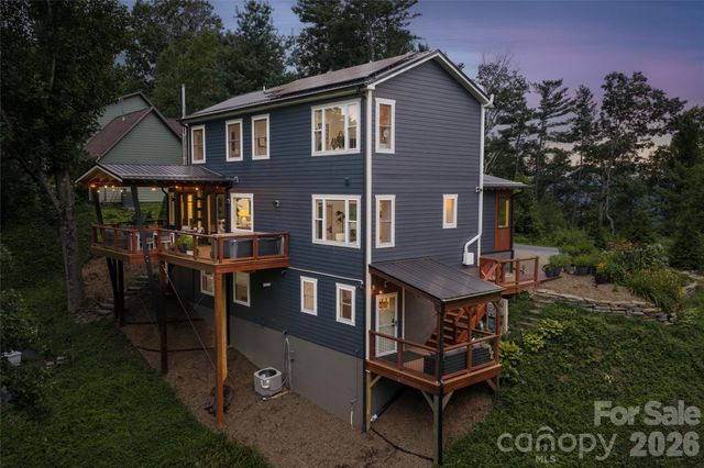 322 Windswept Drive, Asheville, NC 28801