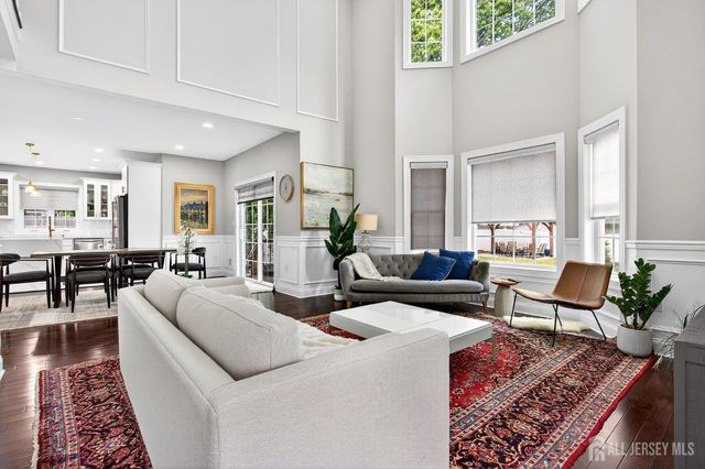 51 Runyon Avenue, Edison, NJ 08817