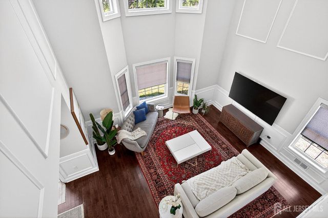 51 Runyon Avenue, Edison, NJ 08817