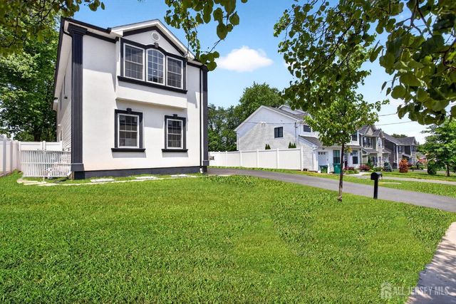 51 Runyon Avenue, Edison, NJ 08817