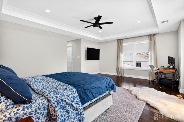 51 Runyon Avenue, Edison, NJ 08817