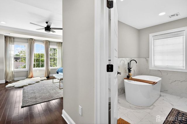 51 Runyon Avenue, Edison, NJ 08817