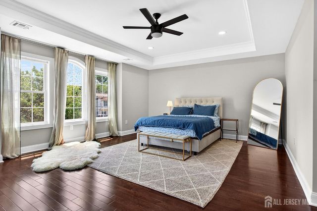 51 Runyon Avenue, Edison, NJ 08817