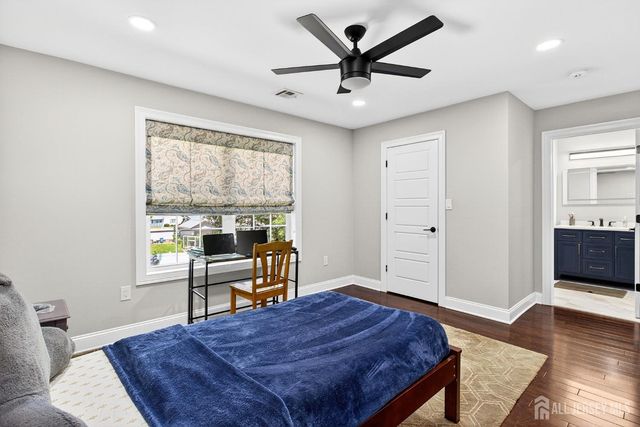 51 Runyon Avenue, Edison, NJ 08817