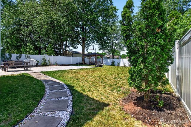51 Runyon Avenue, Edison, NJ 08817