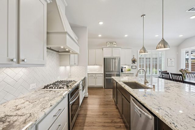 10611 Heather Berry Lane, Cypress, TX 77433