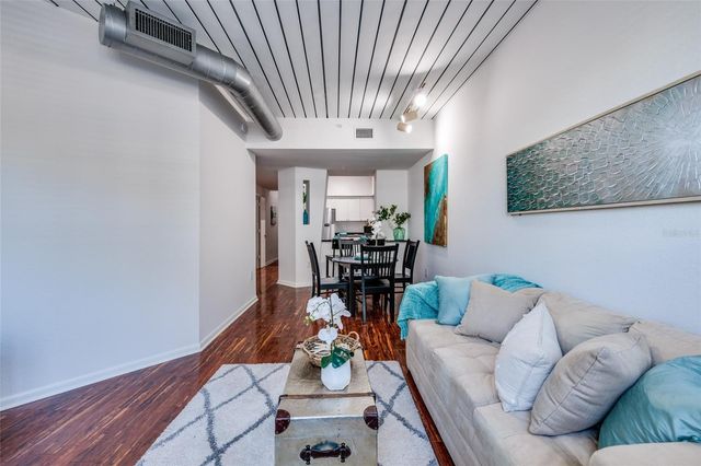 2320 W AZEELE STREET 317, Tampa, FL 33609