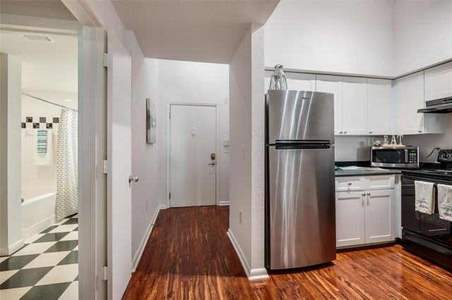 2320 W AZEELE STREET 317, Tampa, FL 33609