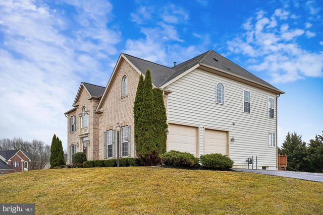 13827 KIALANI DR, Hagerstown, MD 21742