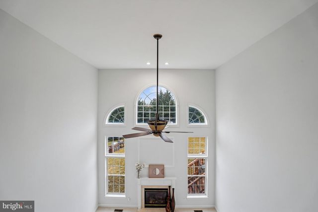 13827 KIALANI DR, Hagerstown, MD 21742