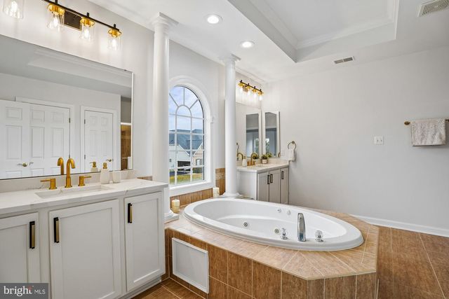 13827 KIALANI DR, Hagerstown, MD 21742