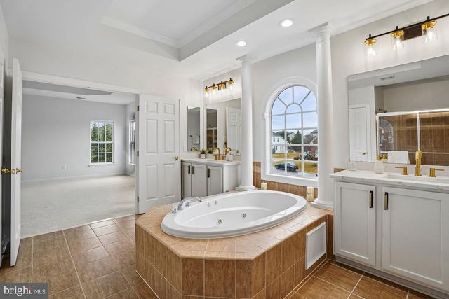 13827 KIALANI DR, Hagerstown, MD 21742