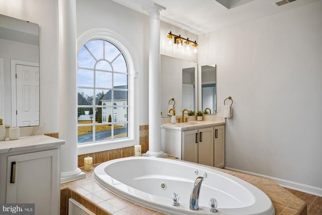 13827 KIALANI DR, Hagerstown, MD 21742