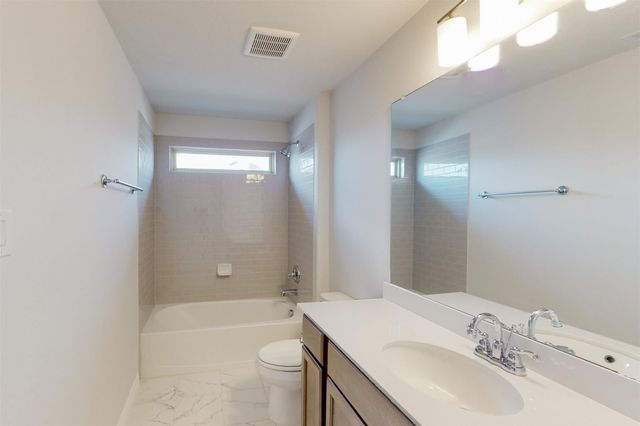 3704 Bluestem Boulevard, Denton, TX 76226