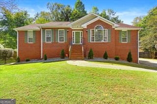 2071 Oakcreek Drive, Lithia Springs, GA 30122