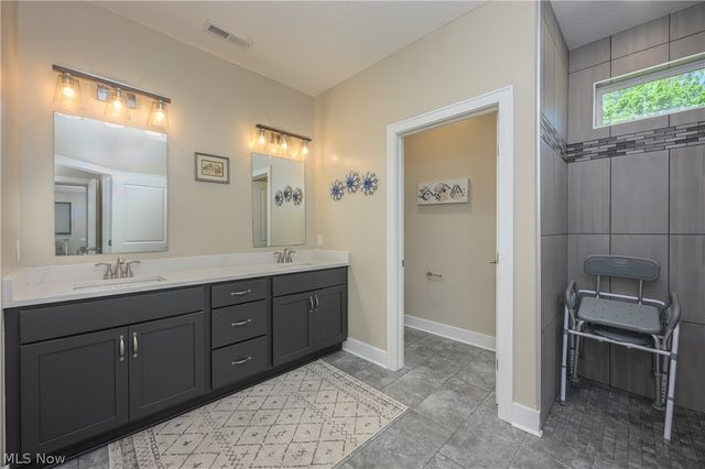 1970 Hawthorn Court, North Canton, OH 44720