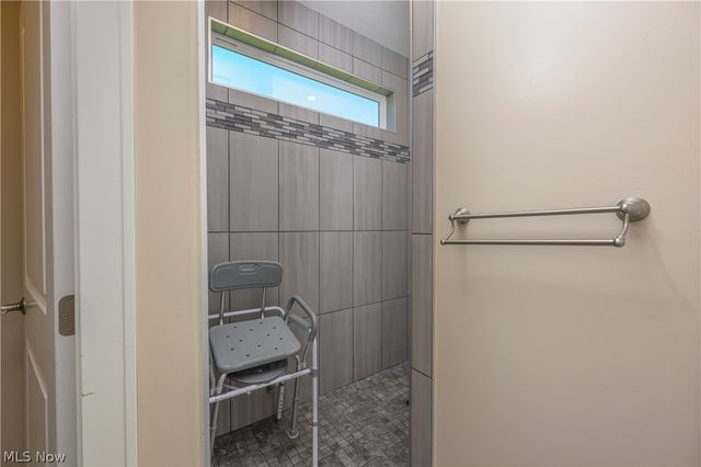 1970 Hawthorn Court, North Canton, OH 44720