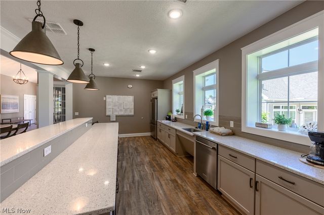 1970 Hawthorn Court, North Canton, OH 44720