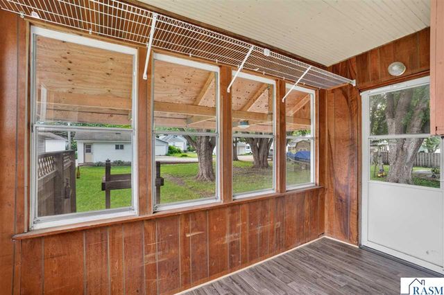 1423 N 2nd Street, Mankato, MN 56001