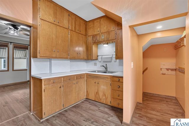 1423 N 2nd Street, Mankato, MN 56001