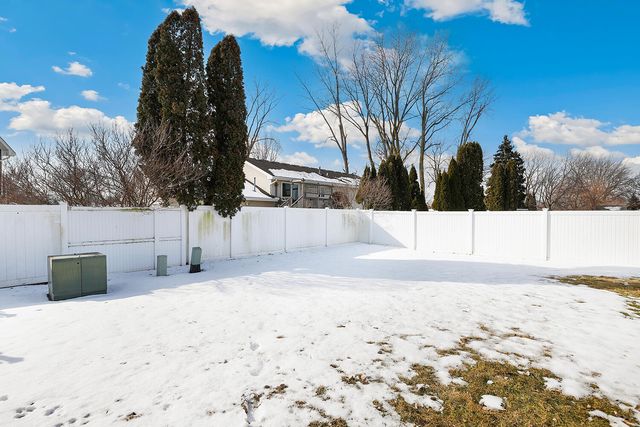 1827 W Ash Street, Griffith, IN 46319