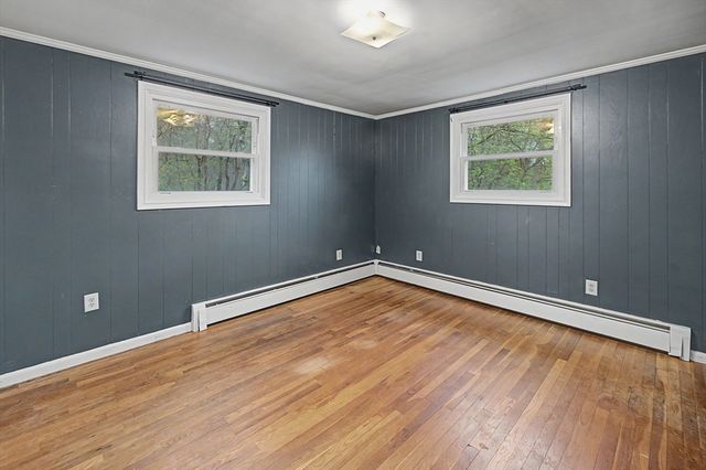 91 Lincoln Ave, Holden, MA 01520