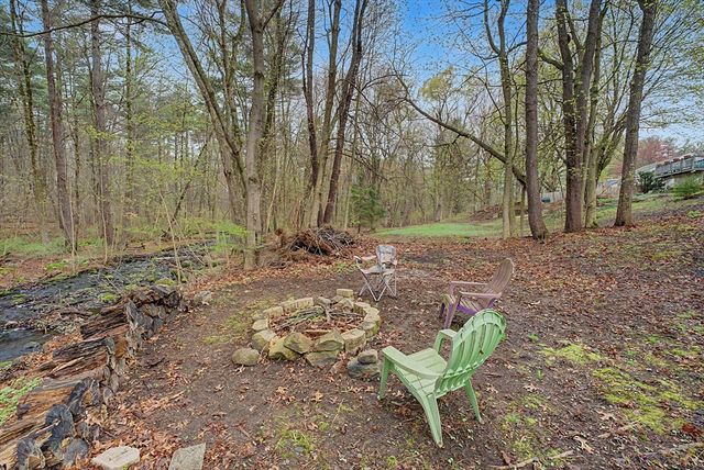 91 Lincoln Ave, Holden, MA 01520