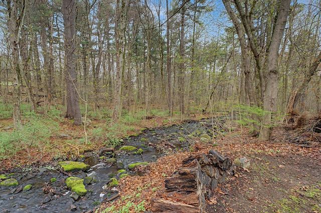 91 Lincoln Ave, Holden, MA 01520