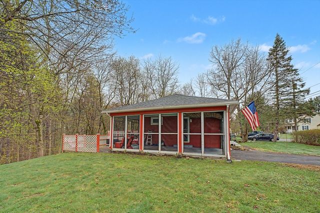 91 Lincoln Ave, Holden, MA 01520