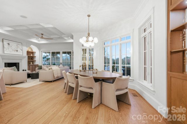 101 S Longfellow Lane, Mooresville, NC 28117