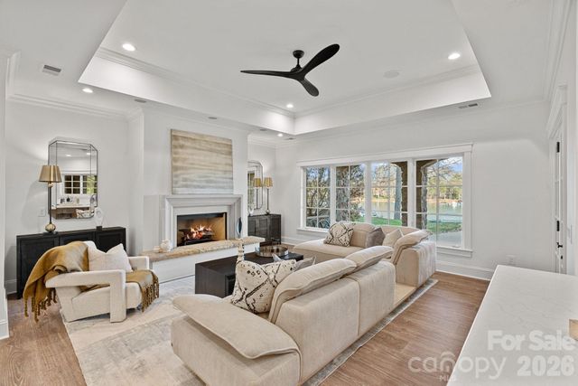 101 S Longfellow Lane, Mooresville, NC 28117