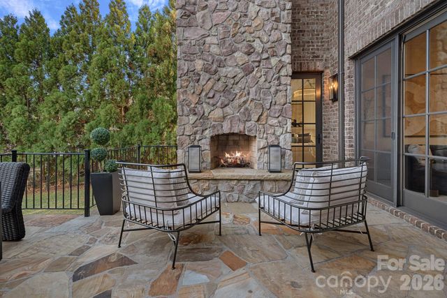 101 S Longfellow Lane, Mooresville, NC 28117