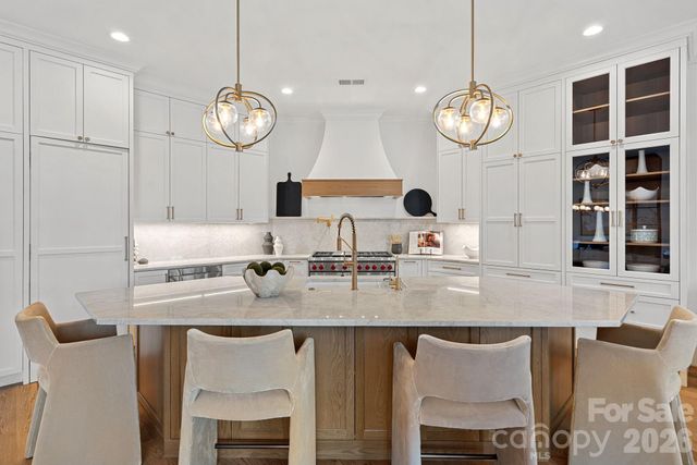 101 S Longfellow Lane, Mooresville, NC 28117