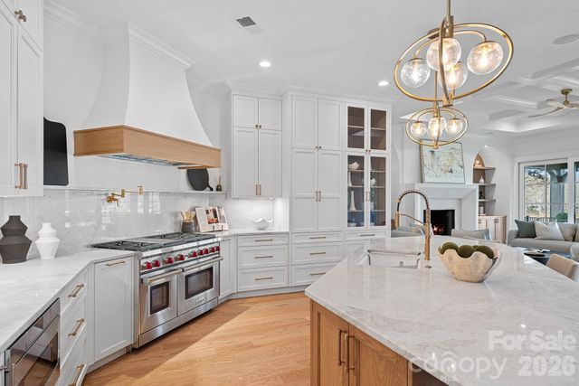 101 S Longfellow Lane, Mooresville, NC 28117