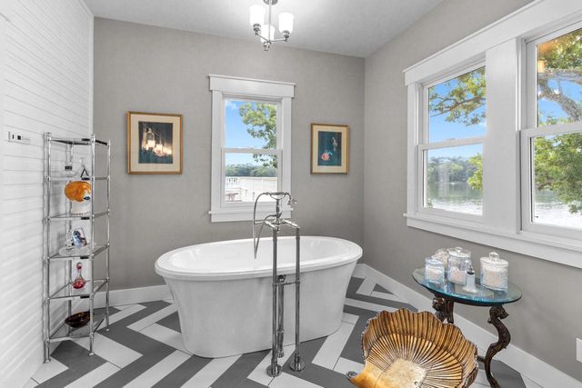 W5357 Lauderdale DRIVE, Elkhorn, WI 53121